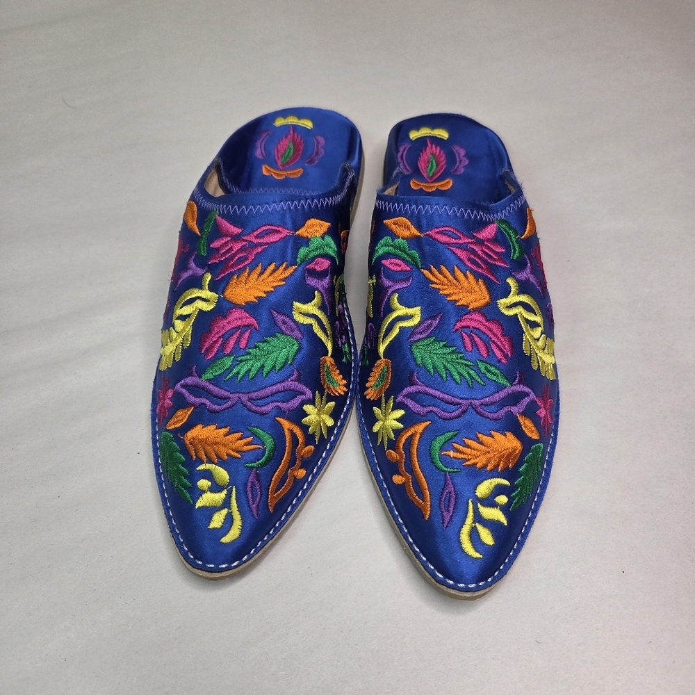 Handmade Moroccan Babouche Slippers Blue Satin Embroidered EU 41 US10 Narrow Fit